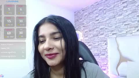 Gaby online show from November 2025 07:46:02 PM
