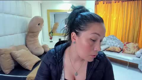 Snapshot of gaby_trent chatting on December 2024 03:55:01 PM gabriela online show from December 2024 03:55:01 PM