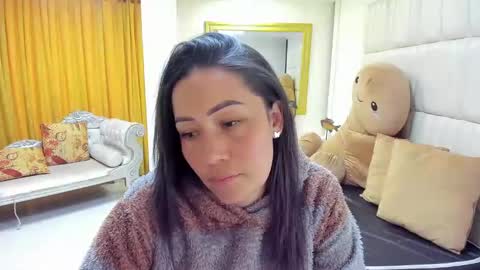 Snapshot of gaby_trent chatting on March 2025 02:04:02 PM gabriela online show from March 2025 02:04:02 PM