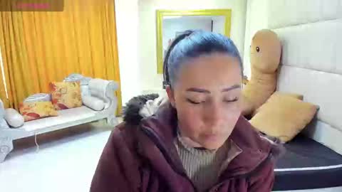 Snapshot of gaby_trent chatting on March 2025 06:55:01 PM gabriela online show from March 2025 06:55:01 PM