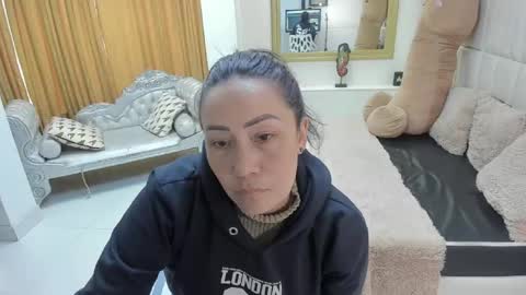 Snapshot of gaby_trent chatting on April 2026 05:40:01 PM gabriela online show from April 2026 05:40:01 PM