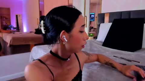 Gaby online show from November 2025 08:29:02 PM