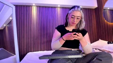 gabyrose9 online show from April 2026 08:26:01 PM