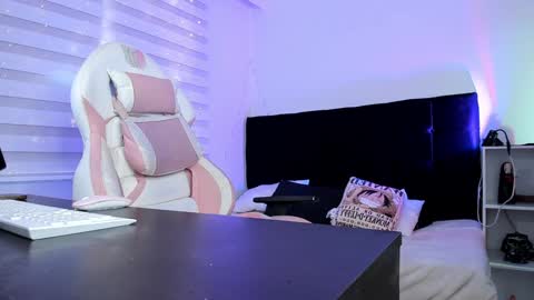 Snapshot of gabyy__miller chatting on January 2025 05:54:01 PM Gabriela Miller online show from January 2025 05:54:01 PM