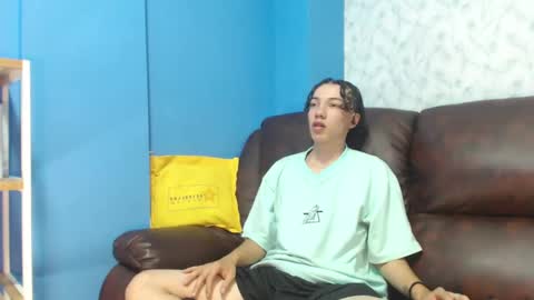 Snapshot of gadiel_sex chatting on February 2025 03:20:02 PM gadiel_sex online show from February 2025 03:20:02 PM