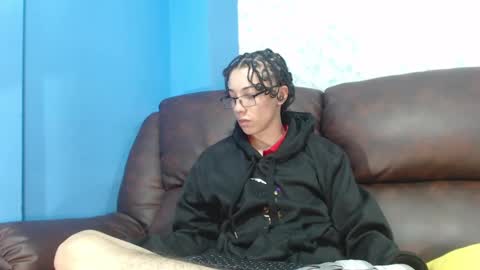 Snapshot of gadiel_sex chatting on February 2025 05:39:02 PM gadiel_sex online show from February 2025 05:39:02 PM