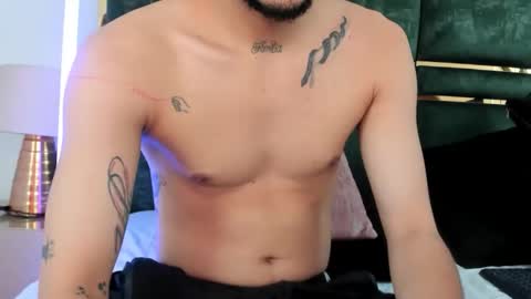 Gael  Coral some hot latinos online show from January 2026 11:15:02 AM