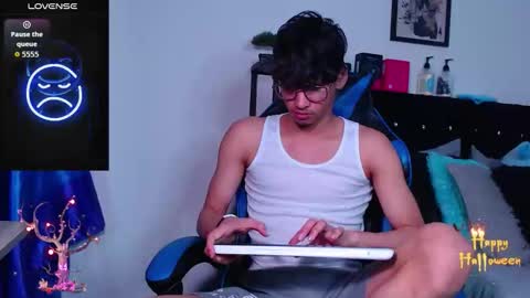 gael_jones online show from October 2025 04:12:01 AM