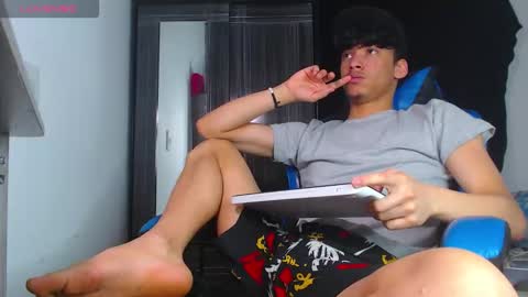 gael_jones online show from February 2026 08:01:02 PM