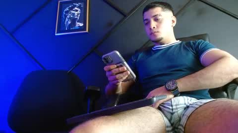 Snapshot of gael_williams4 chatting on January 2025 11:18:01 PM Gael Williams online show from January 2025 11:18:01 PM
