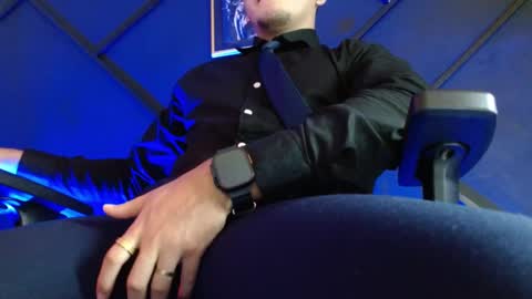 Snapshot of gael_williams4 chatting on February 2025 09:42:01 PM Gael Williams online show from February 2025 09:42:01 PM