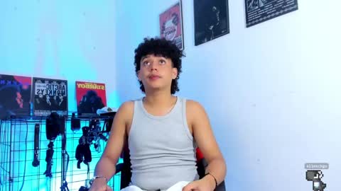 Snapshot of gaeloconner chatting on February 2025 12:37:02 PM Gael Conner online show from February 2025 12:37:02 PM