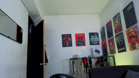 Snapshot of gaeloconner chatting on October 2025 02:01:02 AM Gael Conner online show from October 2025 02:01:02 AM