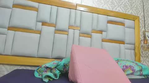 Snapshot of galaanderson chatting on October 2025 12:06:01 PM galaanderson online show from October 2025 12:06:01 PM