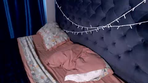 My name Lou 3 online show from February 2026 05:02:01 AM