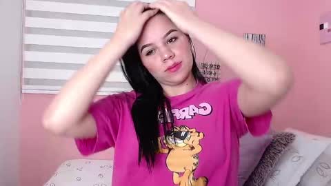 Snapshot of galayounng_ chatting on March 2025 12:27:02 AM Gala Y online show from March 2025 12:27:02 AM