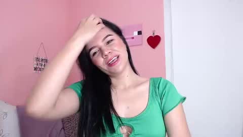 Snapshot of galayounng_ chatting on March 2025 12:04:02 PM Gala Y online show from March 2025 12:04:02 PM