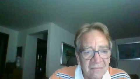 Snapshot of galloboy5 chatting on January 2025 04:41:02 AM galloboy5 online show from January 2025 04:41:02 AM