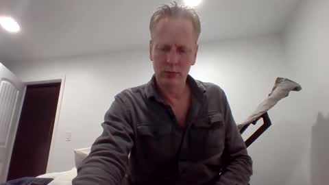 Snapshot of gamerboy200 chatting on November 2025 01:27:01 AM gamerboy200 online show from November 2025 01:27:01 AM