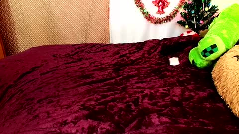 GamerGirlRoxy online show from December 2024 10:13:01 PM