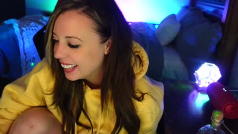 Snapshot of garagesex22 chatting on February 2025 12:17:01 PM Jenna - be back MONDAY night. online show from February 2025 12:17:01 PM