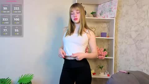 Violla online show from April 2026 04:46:02 PM