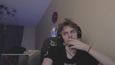 Snapshot of gasturfahe chatting on January 2025 10:27:02 PM gasturfahe online show from January 2025 10:27:02 PM