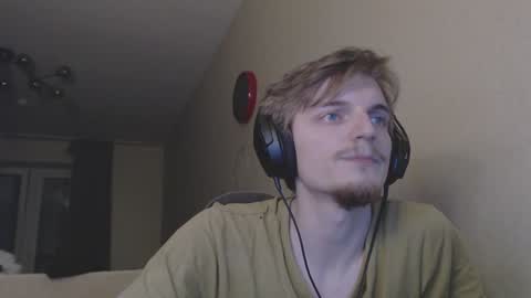 Snapshot of gasturfahe chatting on January 2025 07:48:02 PM gasturfahe online show from January 2025 07:48:02 PM