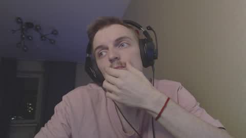 Snapshot of gasturfahe chatting on March 2025 07:43:02 PM gasturfahe online show from March 2025 07:43:02 PM