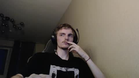 Snapshot of gasturfahe chatting on September 2025 05:45:01 PM gasturfahe online show from September 2025 05:45:01 PM