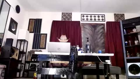 Snapshot of gatewaylaptop2019 chatting on November 2025 06:02:02 AM gatewaylaptop2019 online show from November 2025 06:02:02 AM