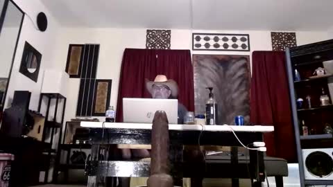 Snapshot of gatewaylaptop2019 chatting on November 2025 06:08:01 PM gatewaylaptop2019 online show from November 2025 06:08:01 PM