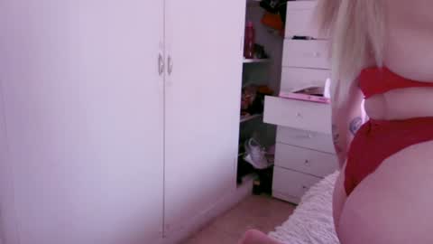 Snapshot of gatitahorny69 chatting on June 2026 03:27:01 PM gatitahorny69 online show from June 2026 03:27:01 PM