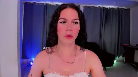 Vnecis Marn online show from March 2026 09:43:01 PM