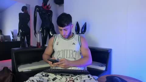 Gato online show from June 2026 07:27:02 PM