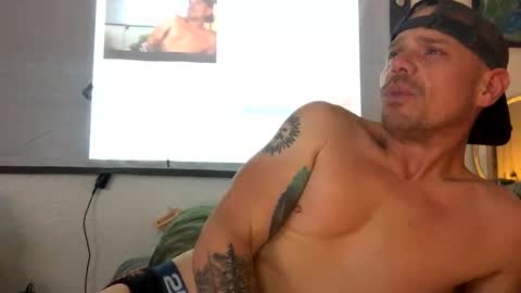 Snapshot of gay4a_day chatting on January 2025 07:18:01 AM Curious online show from January 2025 07:18:01 AM