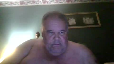 Kenny online show from April 2026 09:01:01 PM