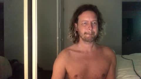 gcsurfer81 online show from October 2025 09:10:01 AM