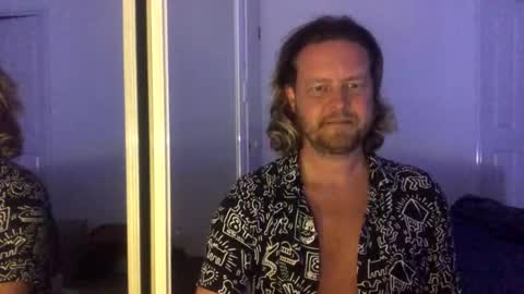 gcsurfer81 online show from November 2025 08:48:02 AM