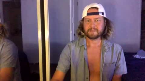 gcsurfer81 online show from December 2025 09:27:02 AM