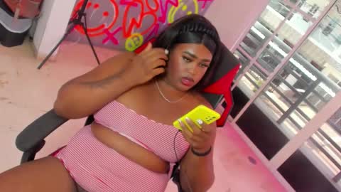 Snapshot of geanna_rose chatting on October 2025 03:10:02 PM geanna_rose online show from October 2025 03:10:02 PM