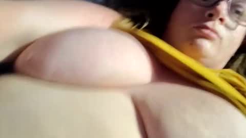 Snapshot of geekari chatting on November 2025 04:13:01 AM Geekari online show from November 2025 04:13:01 AM