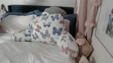 Snapshot of geishapaige chatting on November 2025 11:04:02 PM The Empress online show from November 2025 11:04:02 PM