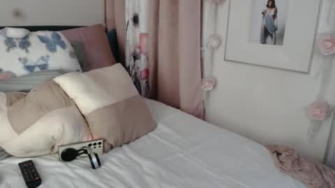 Snapshot of geishapaige chatting on January 2026 12:13:01 AM The Empress online show from January 2026 12:13:01 AM