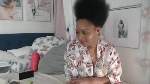 Snapshot of geishapaige chatting on February 2026 05:56:01 AM The Empress online show from February 2026 05:56:01 AM