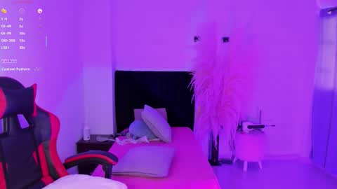          online show from February 2026 07:33:02 PM