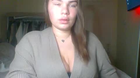 Snapshot of gemmarmalade chatting on October 2025 06:33:01 AM GEMMARMALADE online show from October 2025 06:33:01 AM