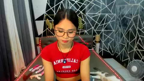 Snapshot of gen_luxs chatting on August 2026 05:04:01 PM ONLY GEN DONT FORGET TO PUT THUMBS UP online show from August 2026 05:04:01 PM