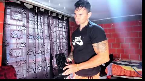 Snapshot of gendersonfit chatting on May 2026 02:35:02 PM gendersonfit online show from May 2026 02:35:02 PM
