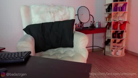 Snapshot of genesis073 chatting on January 2025 10:49:02 PM genesis073 online show from January 2025 10:49:02 PM